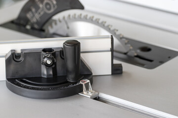 Electric saw set for cutting industrial parts, can cut steel, wood and aluminum and materials