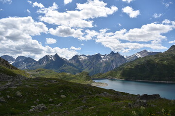 Fototapeta na wymiar Lago Toggia e monti della Val Formazza