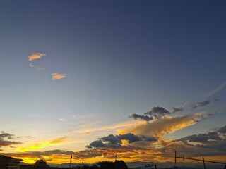 atardecer en el cielo