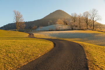 Schlierseer Höhenweg nach Oberleiten und zur Ruine Hohenwaldeck, Oberbayern