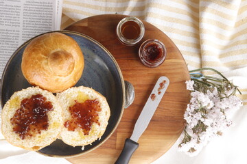 romantic healthy breakfast