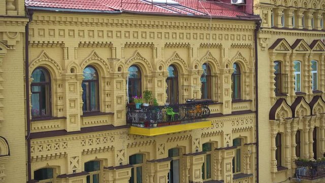  Balcony in a beautiful old house on Andreevsky Descent