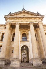 architecture and buildings around the university town of oxfordshire in england