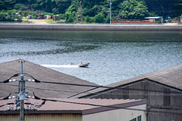 片上湾をゆく小型ボート　岡山県備前市  The small boat sailing in Seto-naikai ,...