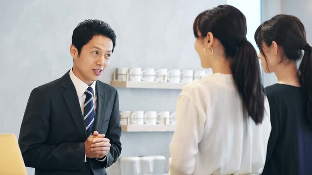 受付　フロント