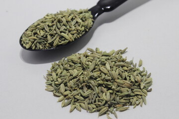 A picture of fennel seeds