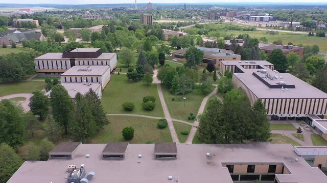 AERIAL: Tiling Up While Moving Over Quad at Universit&eacute; de Moncton