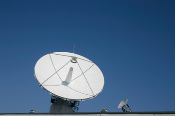 Satellitensch&uuml;ssel