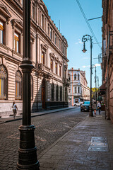 Obraz premium street in downtown Mexico City, old architecture