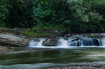 Kaskada na rzece  © wedrownik52