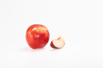 Nectarine blanche et quartier