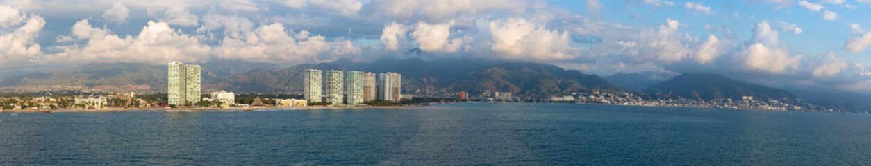 Obraz premium Panoramic view of the Puerto Vallarta sea front, Mexico