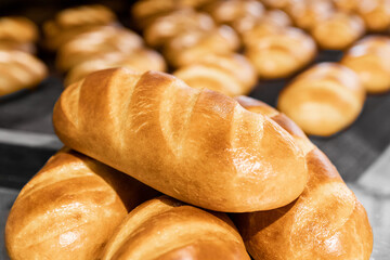 Automatic production line Baked breads from hot oven