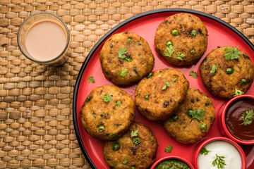 Indian Aloo Tikki or Potato Cutlet is made out of boiled potatoes, peas, and various curry spices.