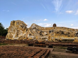 Schlafender goldener Buddha in Ayutthaya in Thailand