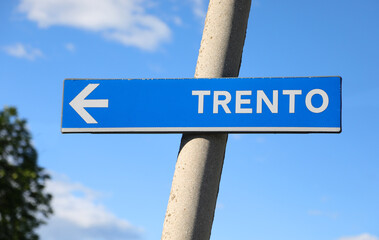 Fototapeta premium road sign with the indication Trento