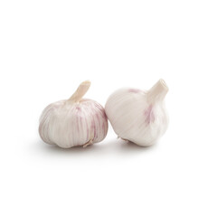 Obraz na płótnie Canvas Garlic cloves isolated on white background