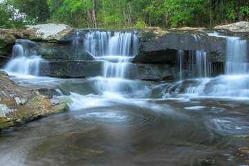 Obraz premium waterfall in the forest