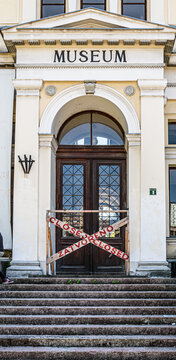 National Museum Of Bosnia And Herzegovina Closed Door