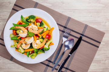 Stir fried mixed vegetables with shrimp