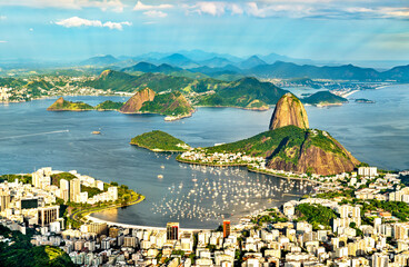 Stadsgezicht van Rio de Janeiro vanuit Corcovado in Brazilië