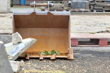 Digger Basket on the Ground 
