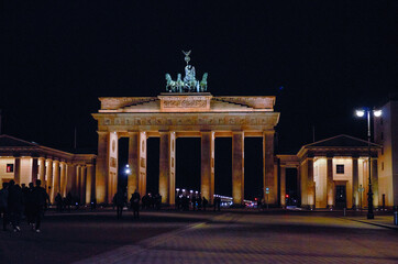 Obraz premium Germany. Berlin. Brandenburg Gate. Night cityscape of Berlin. February 17, 2018