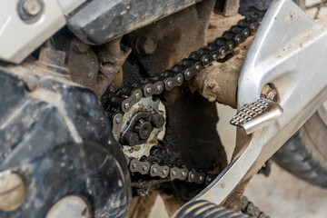 Fragmented motorcycle chain parts