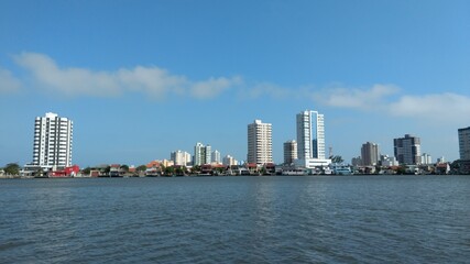 Fototapeta premium skyline at sunset