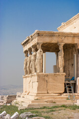 Obraz premium the Erechtheion in Athens at summer from close