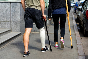 crutches, fracture go leg injury