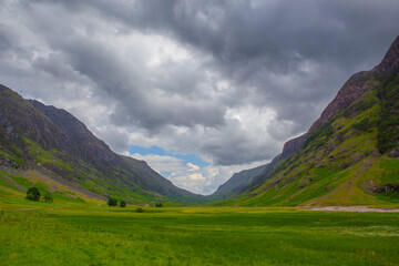 Obraz premium The mountain landscape in Glencoe, a valley in Highlands, Scotland.