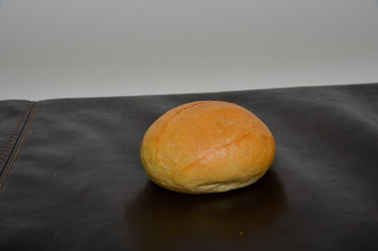 Br&ouml;tchen schrippe frisch