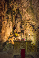 Naklejka premium Huyen Khong Cave with shrines, Marble mountains, Vietnam