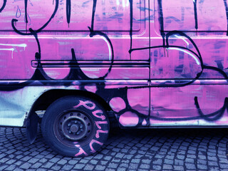 furgone rosa, pink van 