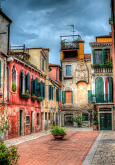 Fototapeta na wymiar Small Square in Venice