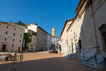Fototapeta na wymiar cathedral square in the center of the town of spoleto