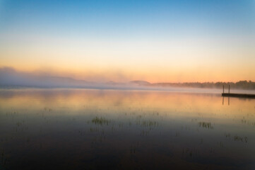 Fototapeta na wymiar Fog over Lake Pleasant 