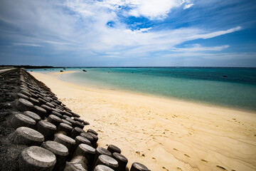 Fototapeta na wymiar Beautiful 17 End Beach of Miyako Island with Blue Sky