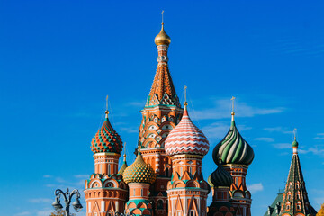 Fototapeta na wymiar St.Basil's Cathedral on the Red Square in Moscow