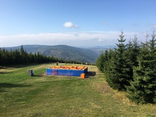 widok na Harrachov ze skoczni narciarskiej  © Józef