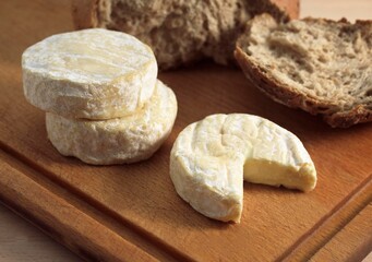 SAINT MARCELLIN, A FRENCH CHEESE MADE FROM COW'S MILK