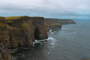 Fototapeta na wymiar Cliffs of Moher - Clare (ireland)