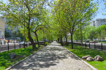 Boulevard at Abelmanovskaya street in the spring, Tagansky district, Moscow