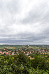 Fototapeta premium Widok miasta Pannonhalma z góry Saint Martin