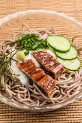 夏の味覚　うなぎ蕎麦