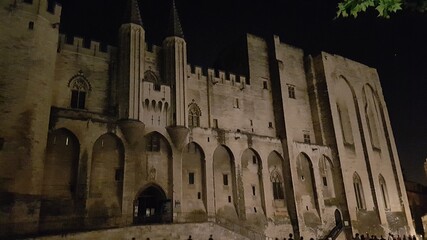 AVIGNON LUMIERES