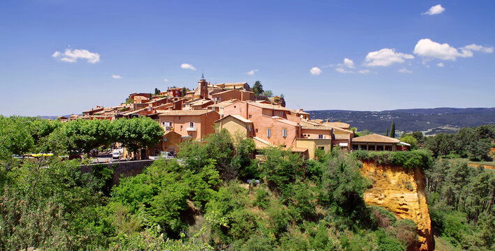 roussillon, france