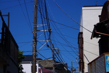 日本の電柱と電線