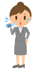 キャリアウーマン　水分補給　熱中症対策